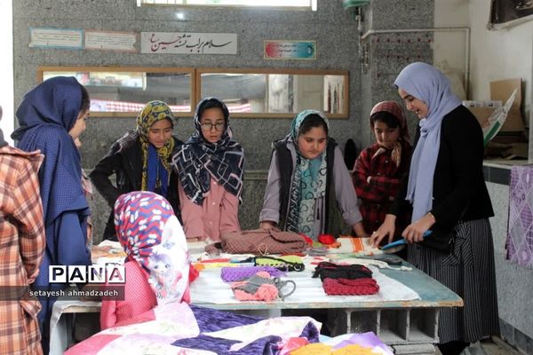 نمایشگاه صنایع‌ دستی در گلوگاه