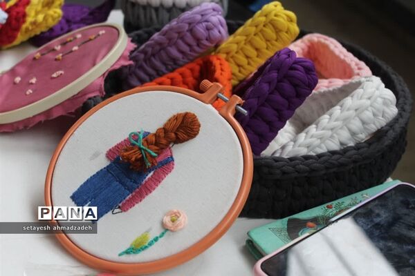 نمایشگاه صنایع‌ دستی در گلوگاه
