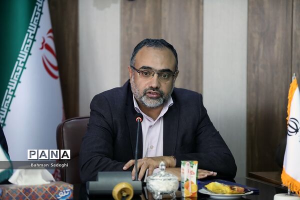 انعقاد تفاهم‌نامه برای استفاده از انرژی‌های تجدیدپذیر و بهره‌وری انرژی برق در مدارس کشور
