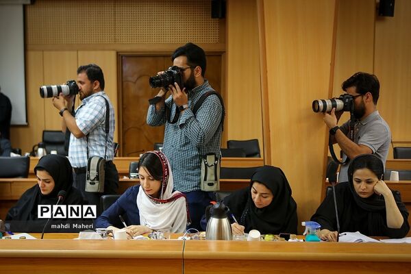 نشست خبری شهردار تهران با موضوع کمیسیون ماده ۵