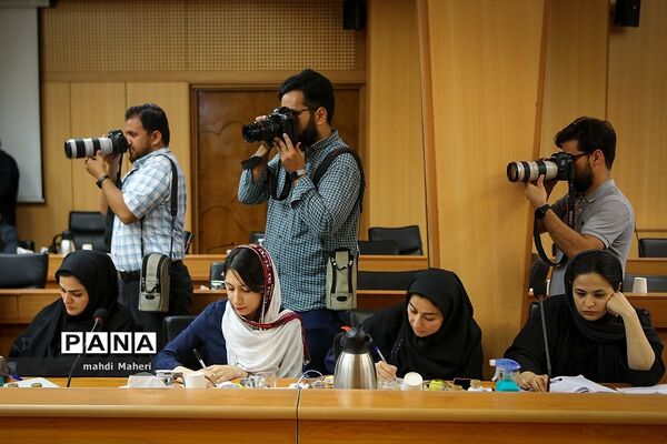 نشست خبری شهردار تهران با موضوع کمیسیون ماده ۵