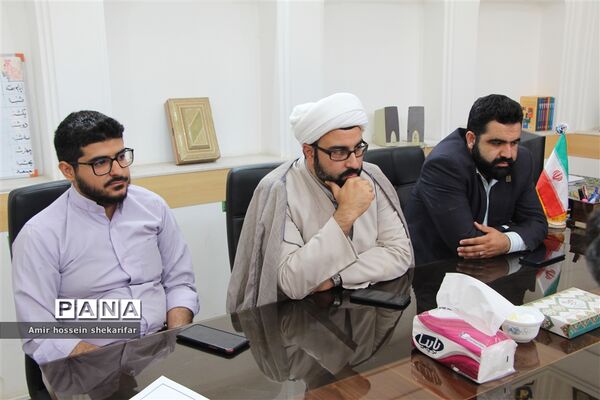 برگزاری جلسه‌ شورای هماهنگی تشکل‌های دانش‌آموزی استان یزد به میزبانی سازمان دانش‌آموزی