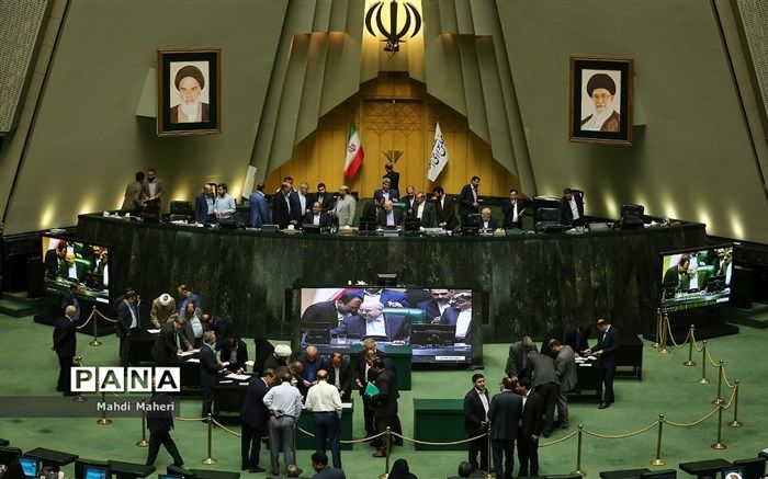 وزارت راه مکلف به تعیین قیمت و اجاره‌بهای مناطق مسکونی در کلانشهرها شد