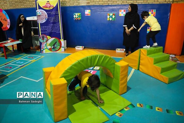 نمایشگاه دستاوردهای توانمندی دانش‌آموزان و معلمان شهر تهران