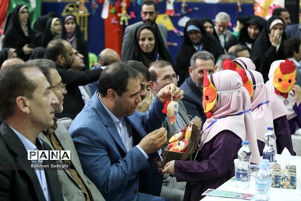 نمایشگاه دستاوردهای توانمندی دانش‌آموزان و معلمان شهر تهران