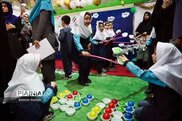 نمایشگاه دستاوردهای توانمندی دانش‌آموزان و معلمان شهر تهران