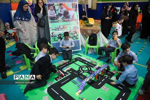 نمایشگاه دستاوردهای توانمندی دانش‌آموزان و معلمان شهر تهران
