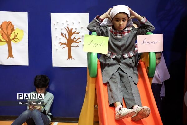 نمایشگاه دستاوردهای توانمندی دانش‌آموزان و معلمان شهر تهران