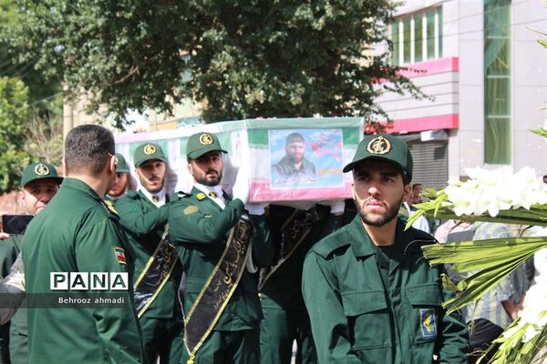 آیین تشییع شهید مدافع امنیت «سجاد امیری» در کرمانشاه