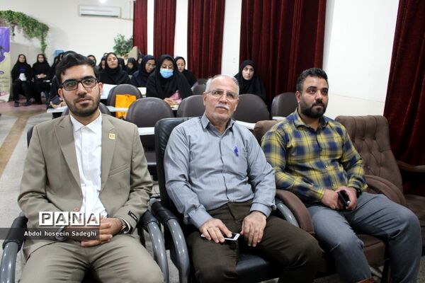 کارگاه توان افزایی آموزش دهندگان سوادآموزی استان بوشهر