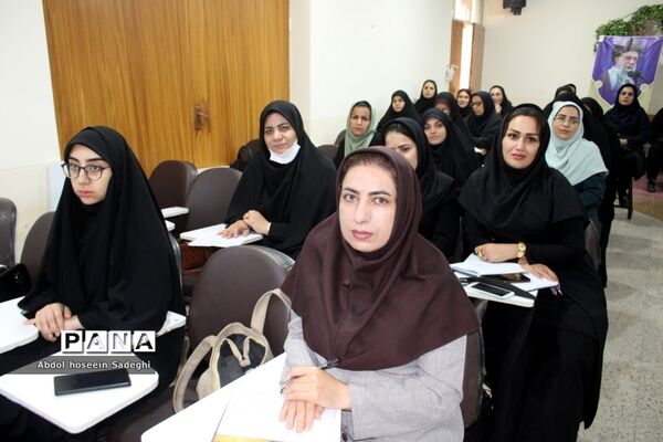 کارگاه توان افزایی آموزش دهندگان سوادآموزی استان بوشهر
