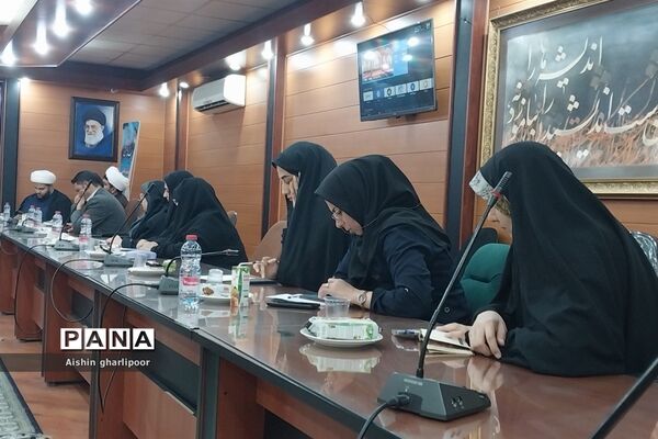 برگزاری جلسه ستاد اوقات فراغت استان فارس و آغاز فعالیت پایگاه‌های تابستانه