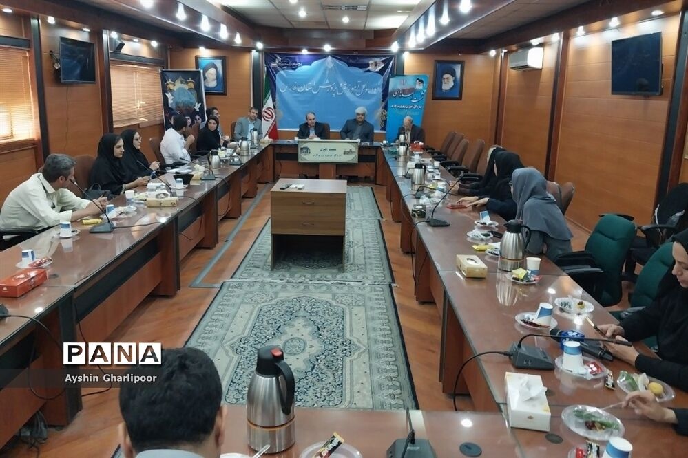 نشست خبری معاون توسعه منابع، پژوهش اداره‌کل آموزش و پرورش فارس