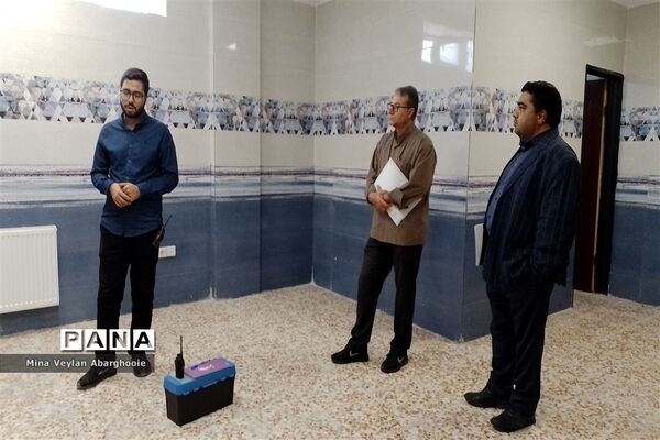 بازدید رئیس اداره پیشگیری در محیط کار ستاد مبارزه با موادمخدر از اولین اتاق نجات دانش‌آموزی کشور