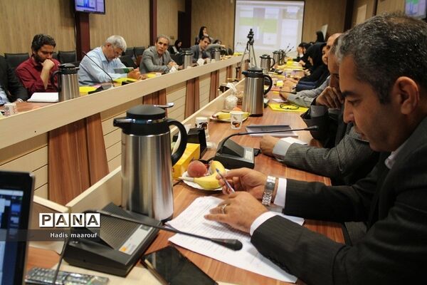 جلسه نقد و تحلیل کتاب «مقدمات پژوهش در آموزش» در بهارستان 2