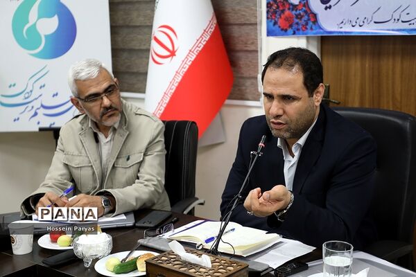 نشست صمیمی وزیر آموزش و پرورش با مدیران سازمان ملی تعلیم و تربیت کودک