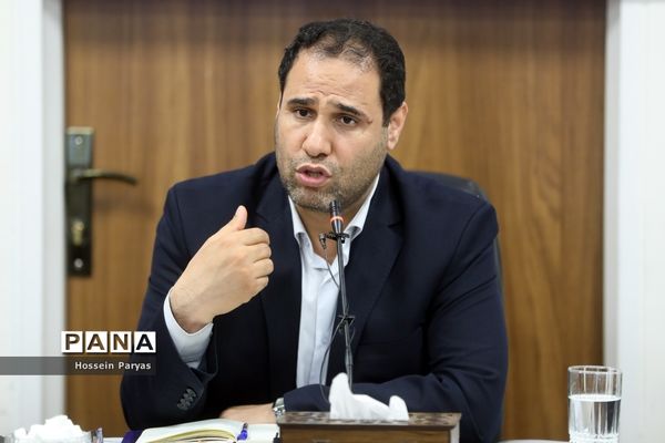 نشست صمیمی وزیر آموزش و پرورش با مدیران سازمان ملی تعلیم و تربیت کودک