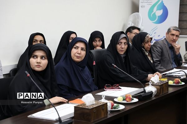 نشست صمیمی وزیر آموزش و پرورش با مدیران سازمان ملی تعلیم و تربیت کودک