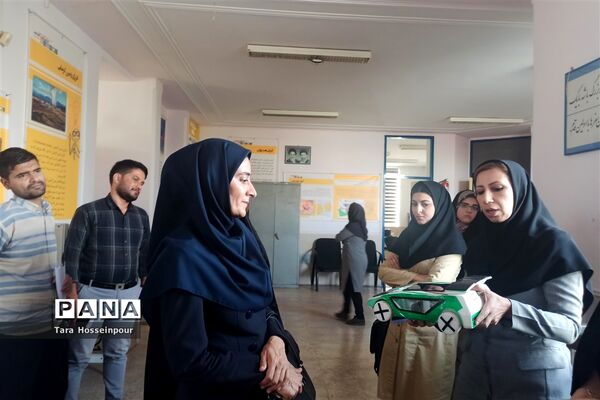 بازدید معلمان جوان ناحیه ۳ از پژوهش‌سرای اسدالله اسدی