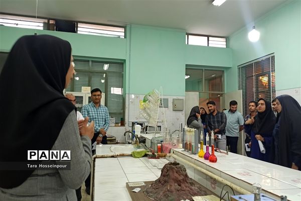 بازدید معلمان جوان ناحیه ۳ از پژوهش‌سرای اسدالله اسدی