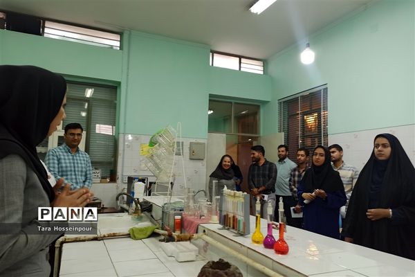 بازدید معلمان جوان ناحیه ۳ از پژوهش‌سرای اسدالله اسدی