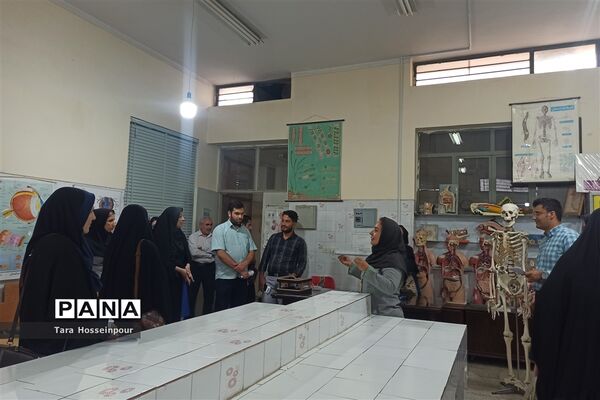 بازدید معلمان جوان ناحیه ۳ از پژوهش‌سرای اسدالله اسدی
