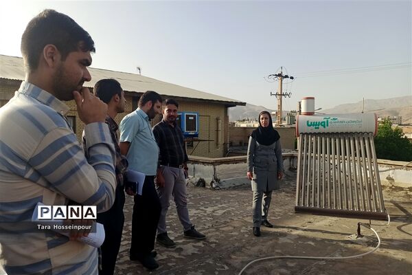 بازدید معلمان جوان ناحیه ۳ از پژوهش‌سرای اسدالله اسدی