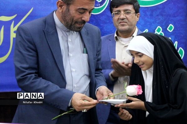 نشست مسئولان و کارشناسان سازمان دانش‌آموزی استان بوشهر