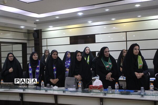 نشست مسئولان و کارشناسان سازمان دانش‌آموزی استان بوشهر