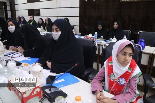 نشست مسئولان و کارشناسان سازمان دانش‌آموزی استان بوشهر