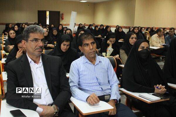 کارگاه آموزشی ارائه جدیدترین  یافته‌های تجربی در امور تربیتی، مشاوره و مراقبت در برابر آسیب‌های اجتماعی