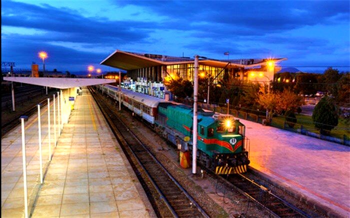 برنامه حرکت قطارهای حومه‌ای استان تهران تغییر کرد