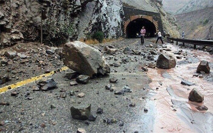 جاده چالوس مسدود است