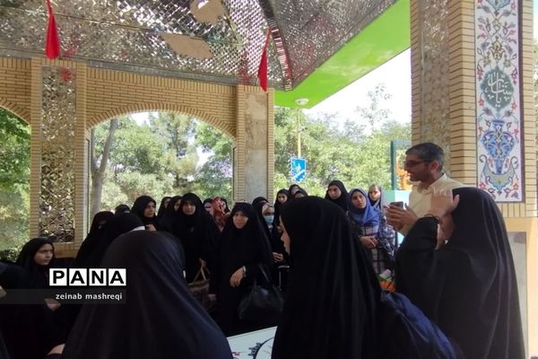 ورود زائران زیارت اولی به بهشت رضا