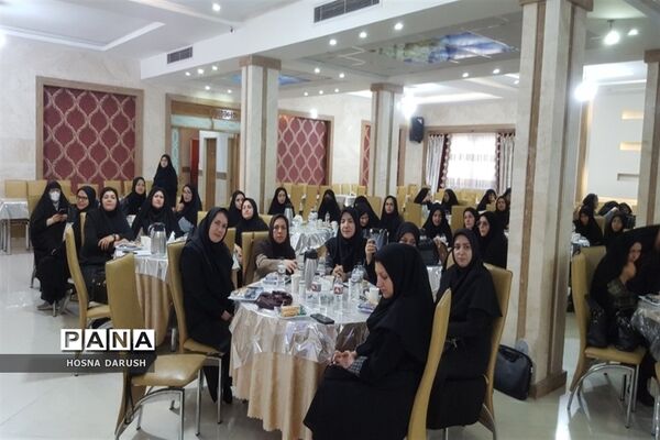 تجلیل از فعالان حوزه امور بانوان مدارس استثنایی استان خراسان رضوی