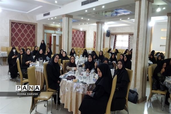تجلیل از فعالان حوزه امور بانوان مدارس استثنایی استان خراسان رضوی