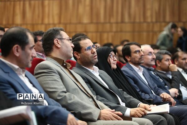 آیین تجلیل از مدال‌آوران المپیادهای علمی