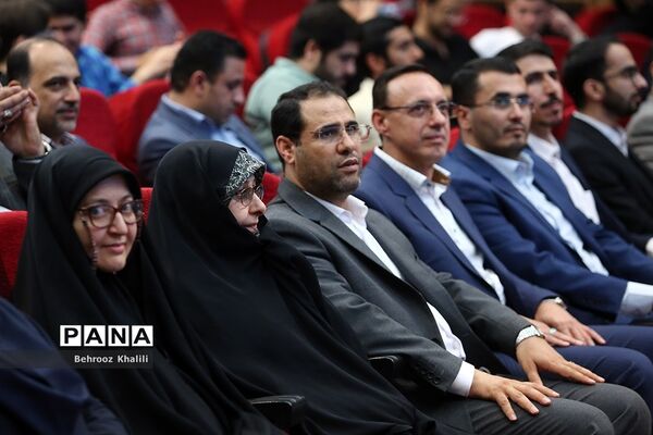 آیین تجلیل از مدال‌آوران المپیادهای علمی