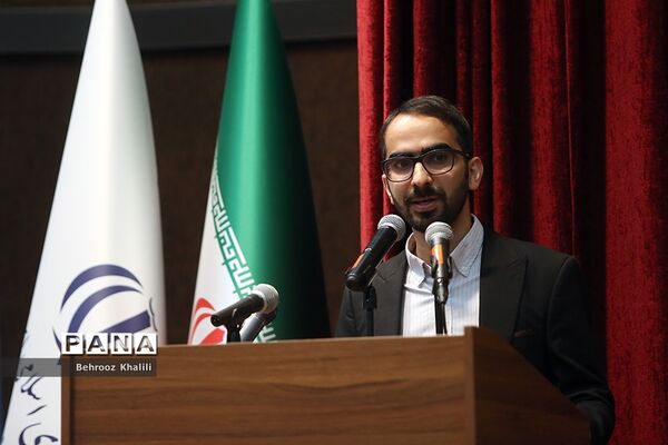 آیین تجلیل از مدال‌آوران المپیادهای علمی