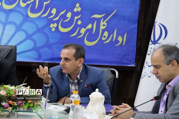 آیین تجلیل از مدال‌آوران المپیادهای علمی در بوشهر