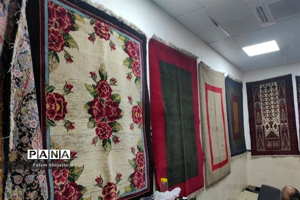 برپایی نمایشگاه صنایع‌ دستی در قرچک