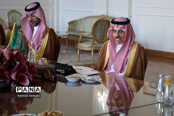 دیدار وزرای خارجه عربستان و ایران