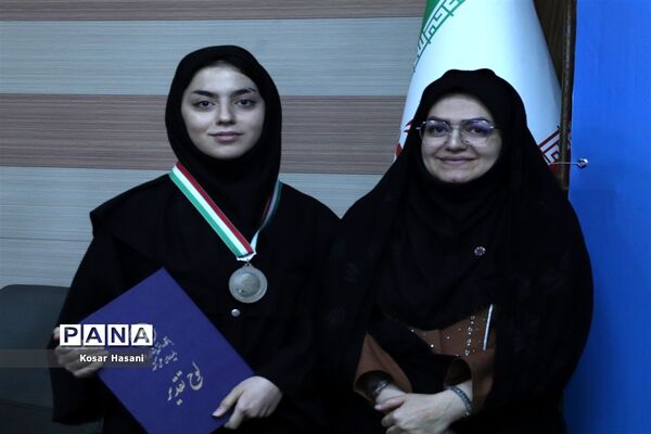 آیین تجلیل از مدال‌آوران المپیاد‌های علمی تابستان ۱۴۰۱