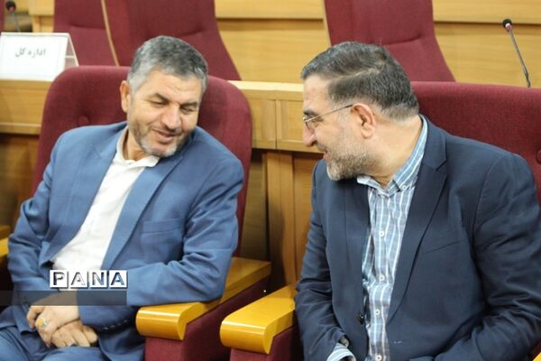 آیین تجلیل از مدال‌آوران المپیاد‌ها و جشنواره‌های علمی قم