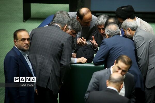 جلسه علنی مجلس شورای اسلامی با حضور رئیس جمهوری