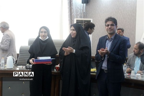 تجلیل از مدال‌آوران المپیادهای علمی دانش‌آموزی