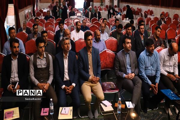 کارگاه توجیهی- آموزشی معاونان پرورشی نواحی و مناطق آذربایجان شرقی