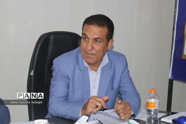 جلسه شورای نظارت بر مدارس بزرگسال استان بوشهر