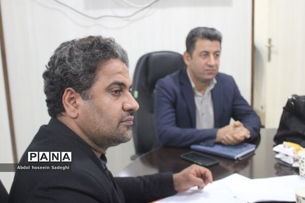 جلسه شورای نظارت بر مدارس بزرگسال استان بوشهر
