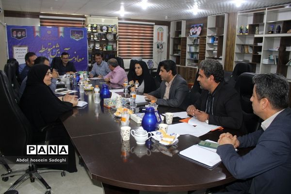 جلسه شورای نظارت بر مدارس بزرگسال استان بوشهر